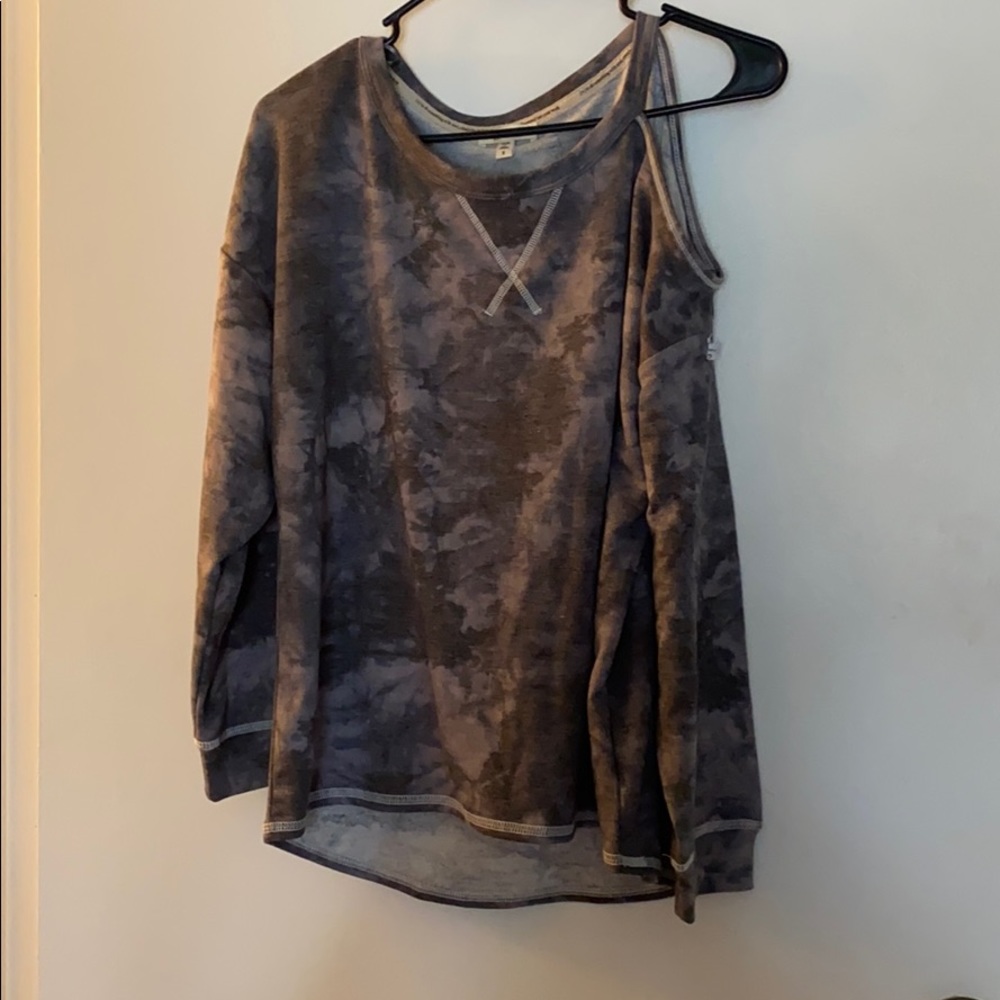Fade wash open shoulder